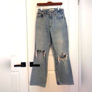 Abercrombie and Fitch 90s relaxed jeans high rise